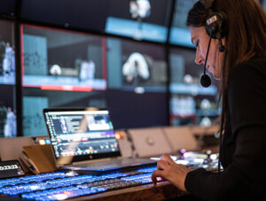 TV Skyline, Ü-Wagen, Ü8UHD, Staatsoper Hamburg, Myriam Hoyer, © Kiran West