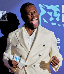 Akeem van Flodrop, Blauer Panther, © Jens Hartmann, Medien Bayern GmbH