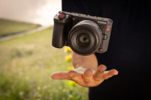 ©Canon
